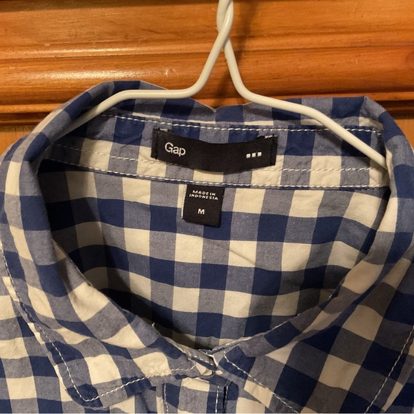 Boys GAP button down - Picture 2 of 2